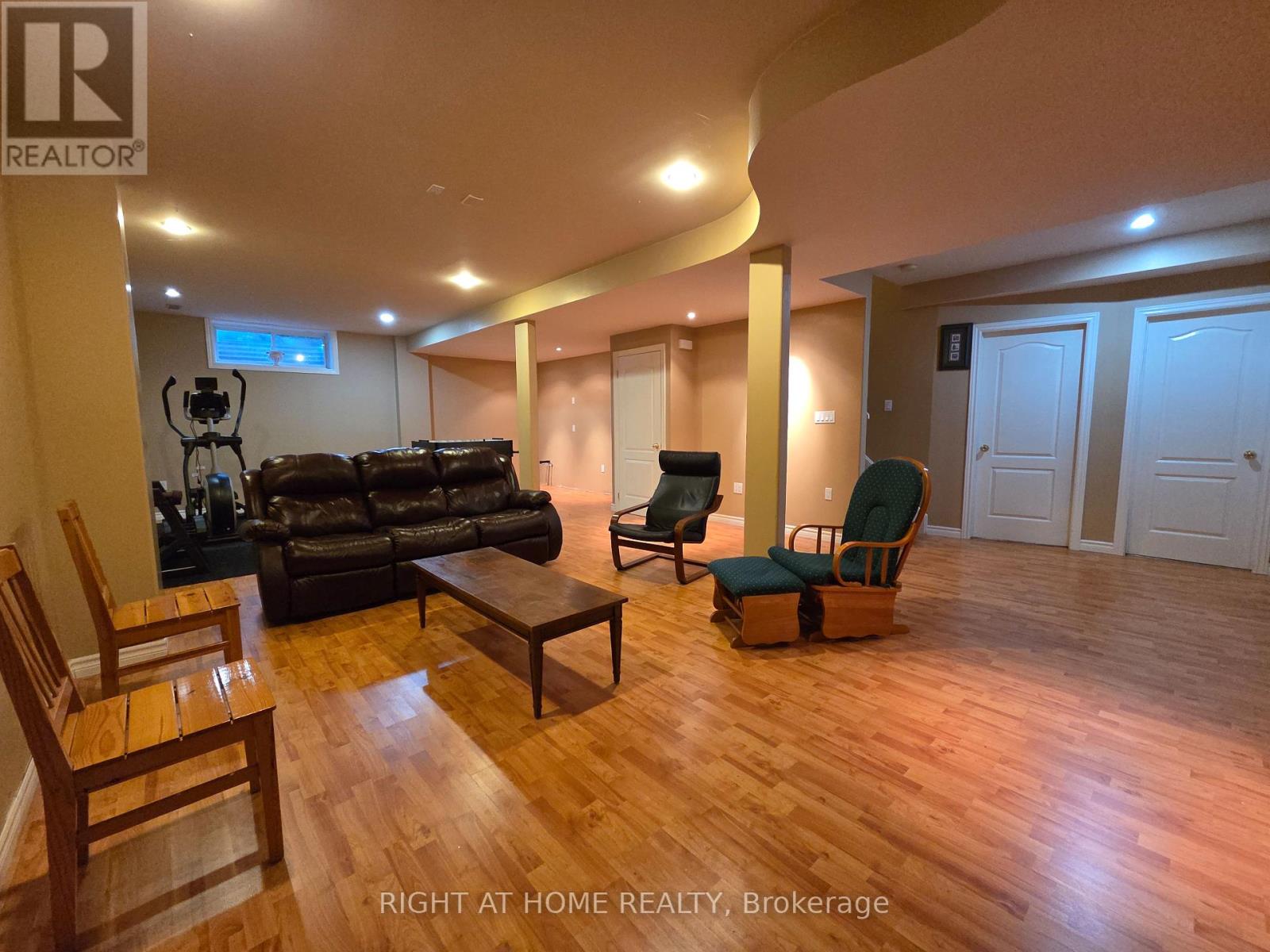 Photo 9 of 96 Maple Stand Way, Ottawa ON