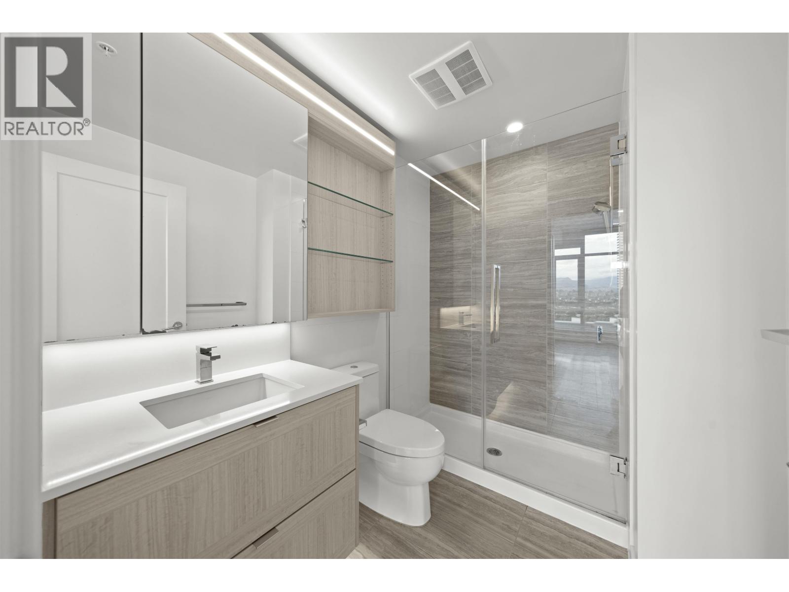 Photo 11 of 2807 2311 Beta Avenue, Burnaby BC