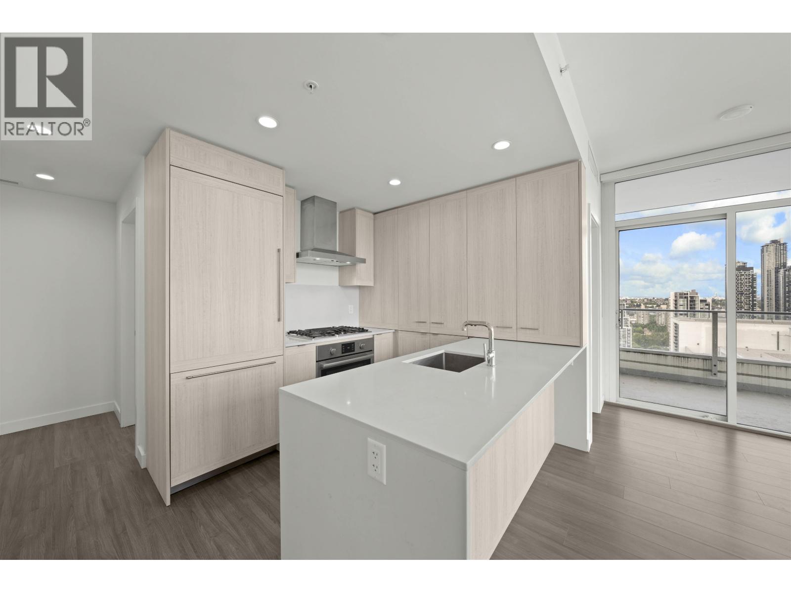 Photo 6 of 2807 2311 Beta Avenue, Burnaby BC