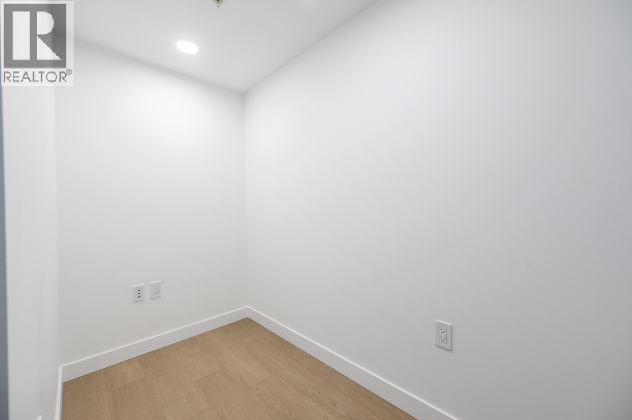 Photo 16 of 2307 7683 Park Crescent, Burnaby BC