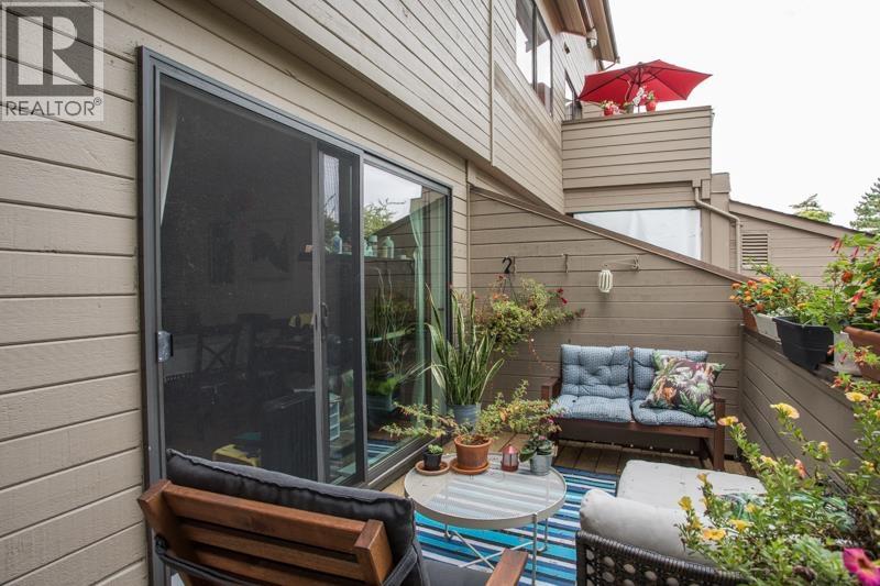 #201-8040 COLONIAL Drive, Richmond