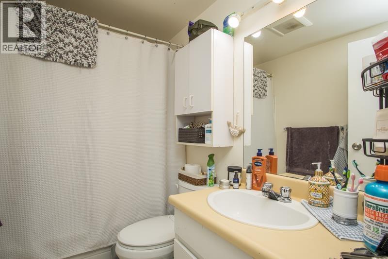 #201-8040 COLONIAL Drive, Richmond