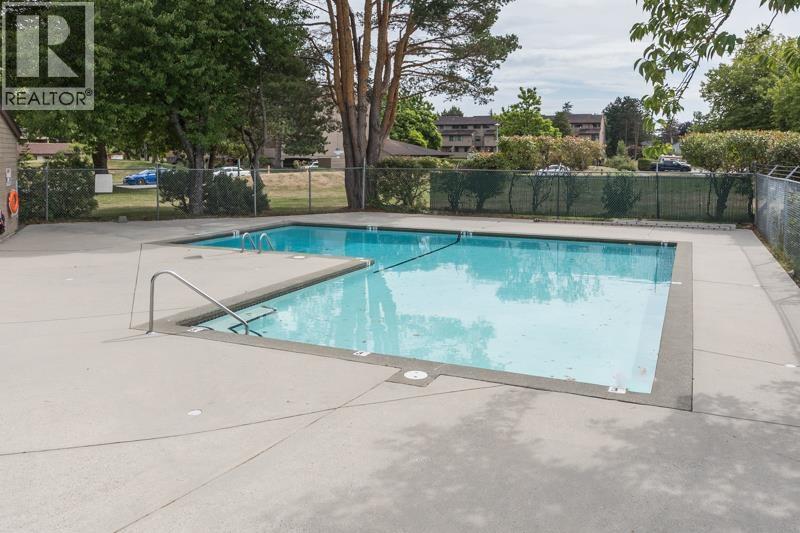 #201-8040 COLONIAL Drive, Richmond