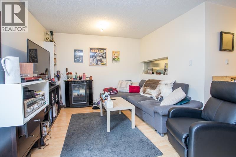 #201-8040 COLONIAL Drive, Richmond