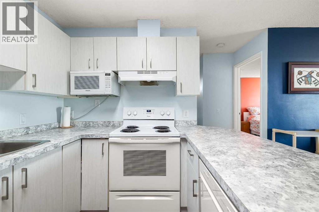 Single Family House for Sale in   Edenwold Heights NW Edgemont Calgary 