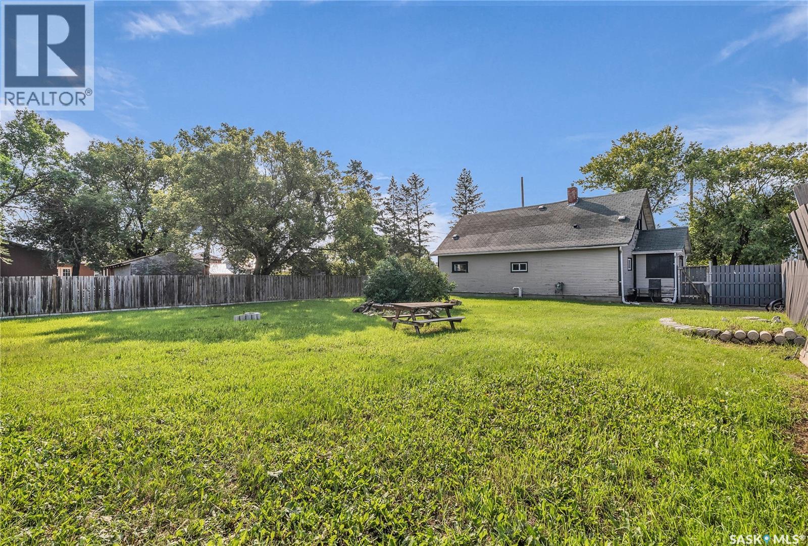 Photo 37 of 201 Rupert Street, Aberdeen SK