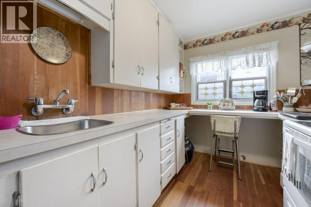 Photo 11 of 125 E 48th Avenue, Vancouver BC