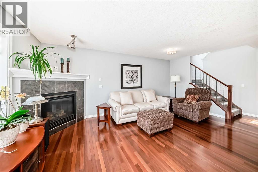 Single Family House for Sale in  Royal Crest View NW Royal Oak Calgary 