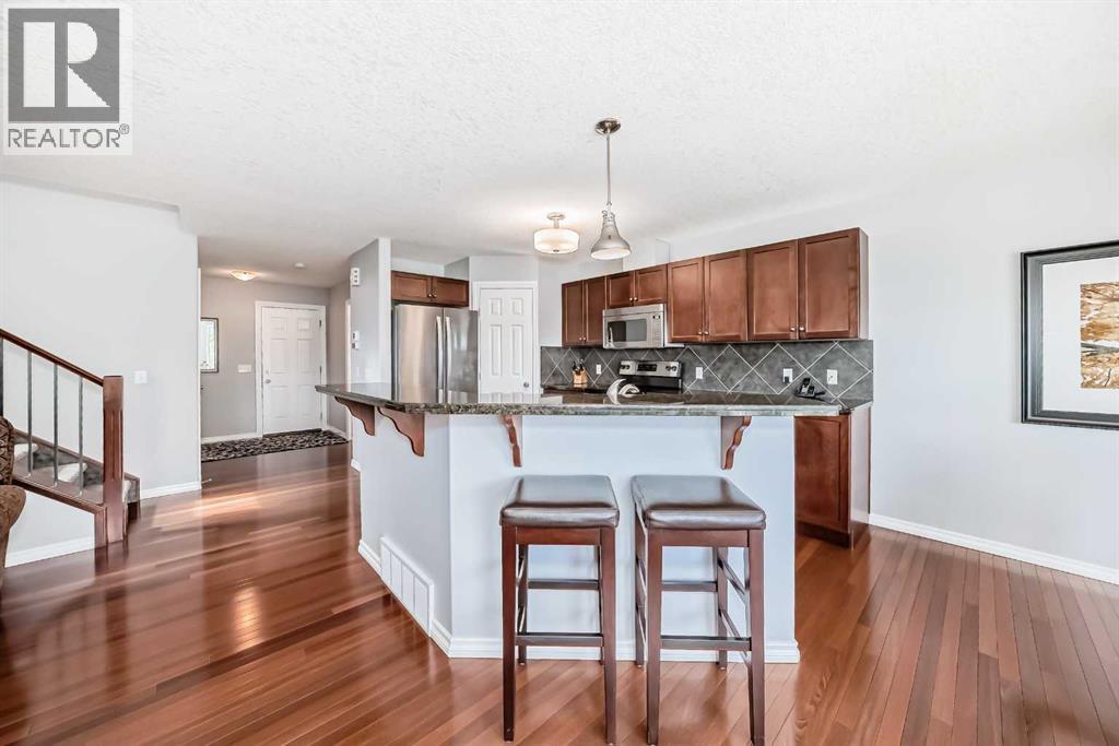 Single Family House for Sale in  Royal Crest View NW Royal Oak Calgary 