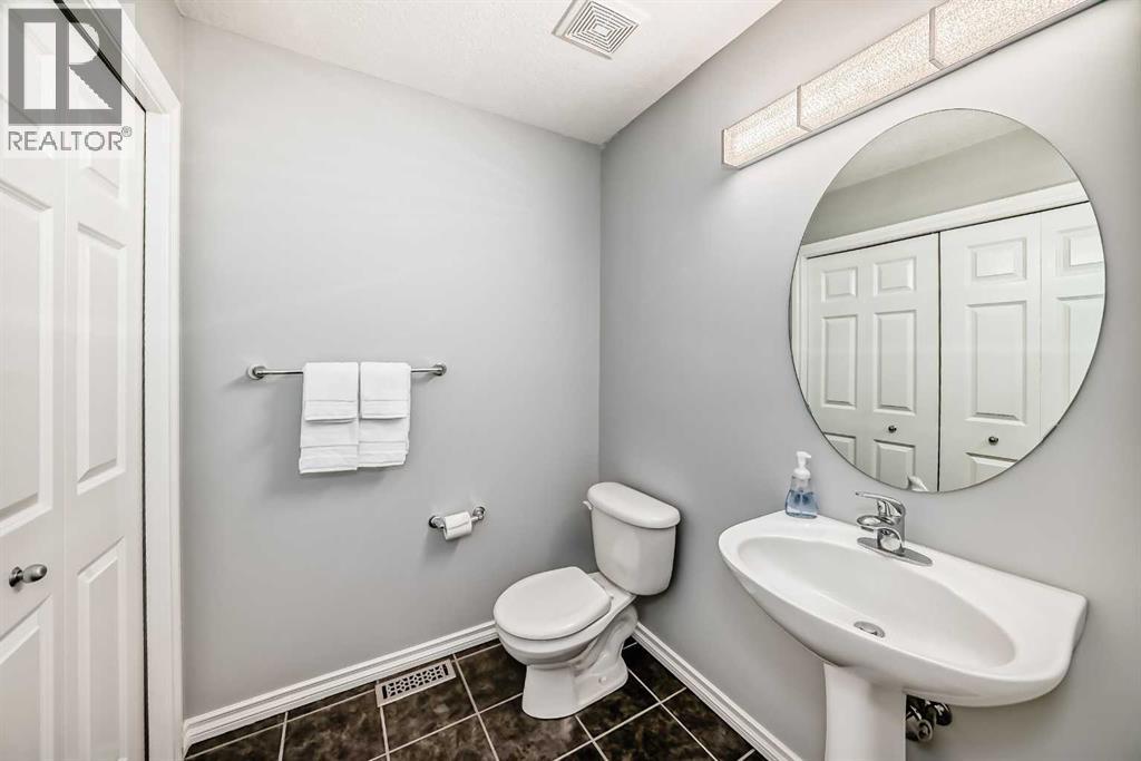 Single Family House for Sale in  Royal Crest View NW Royal Oak Calgary 