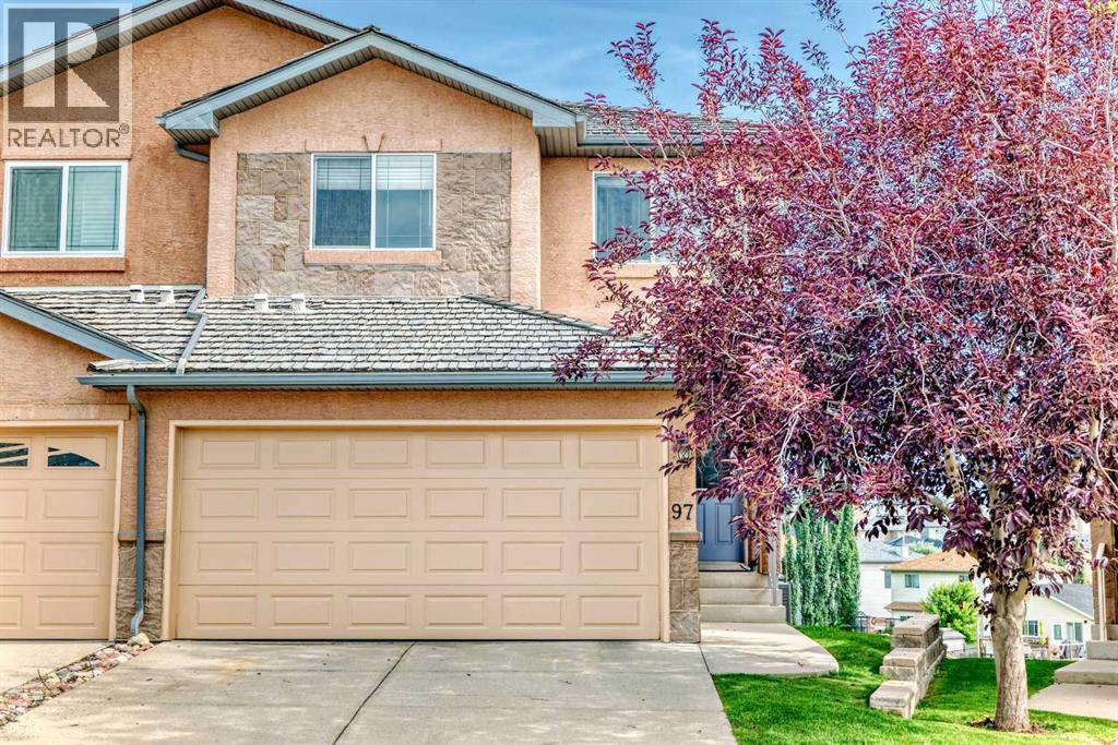 Single Family House for Sale in  Royal Crest View NW Royal Oak Calgary 