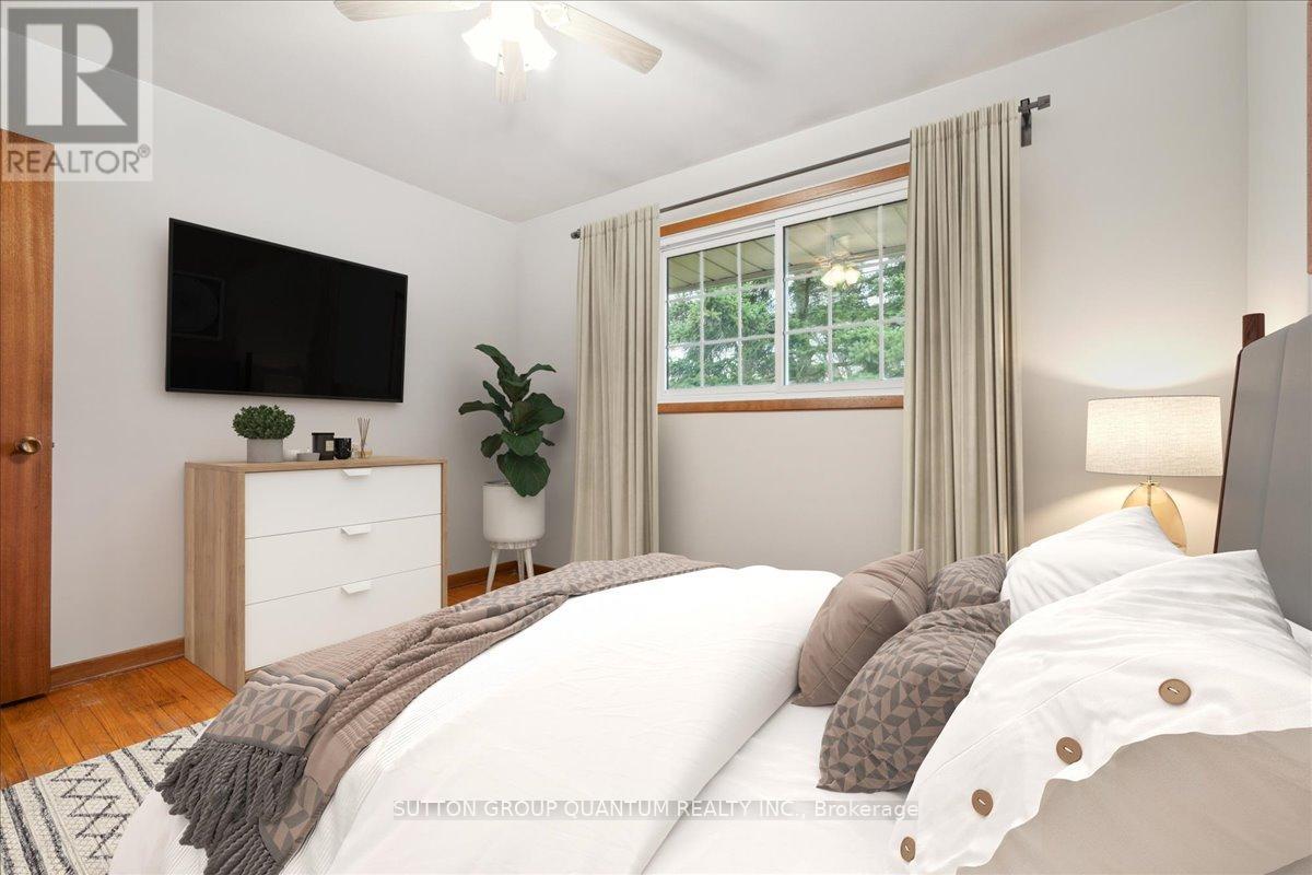 Photo 1 of 297 Lakeshore Road, St Catharines ON