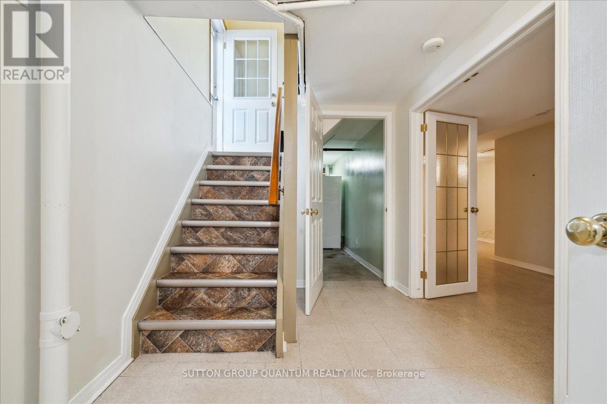 Photo 13 of 297 Lakeshore Road, St Catharines ON