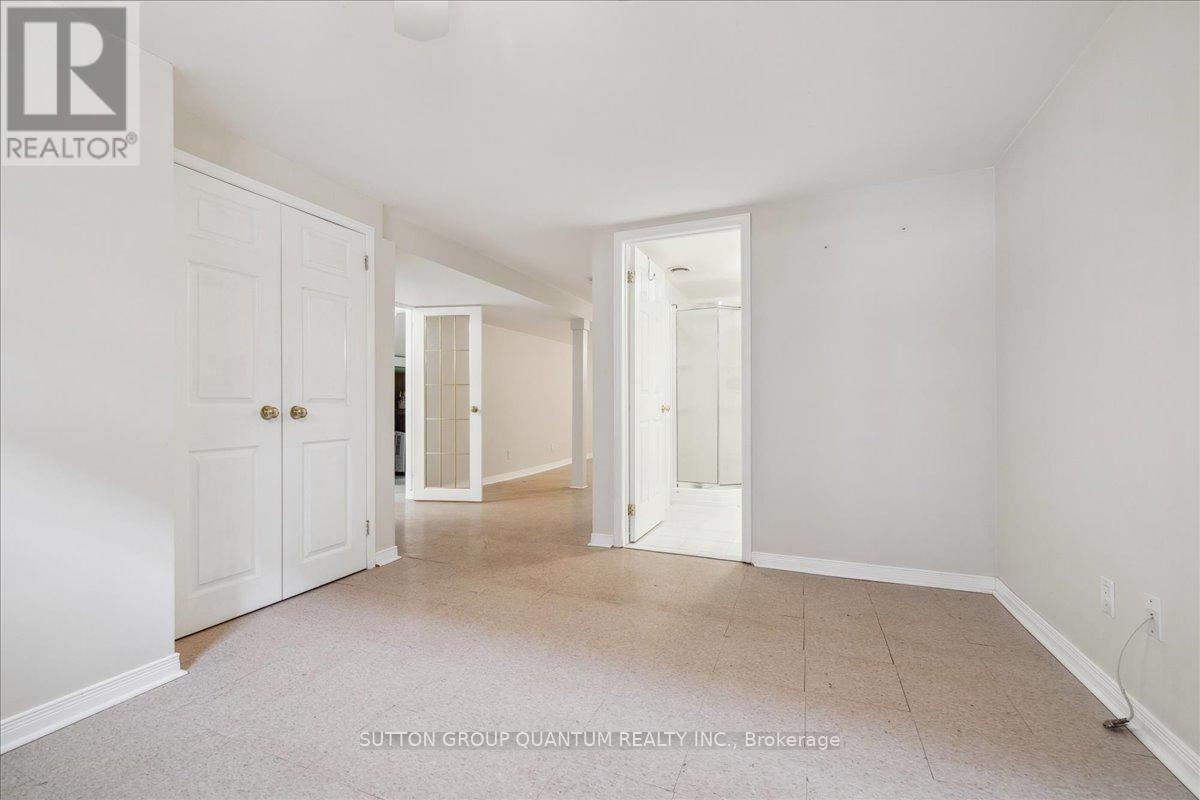 Photo 25 of 297 Lakeshore Road, St Catharines ON