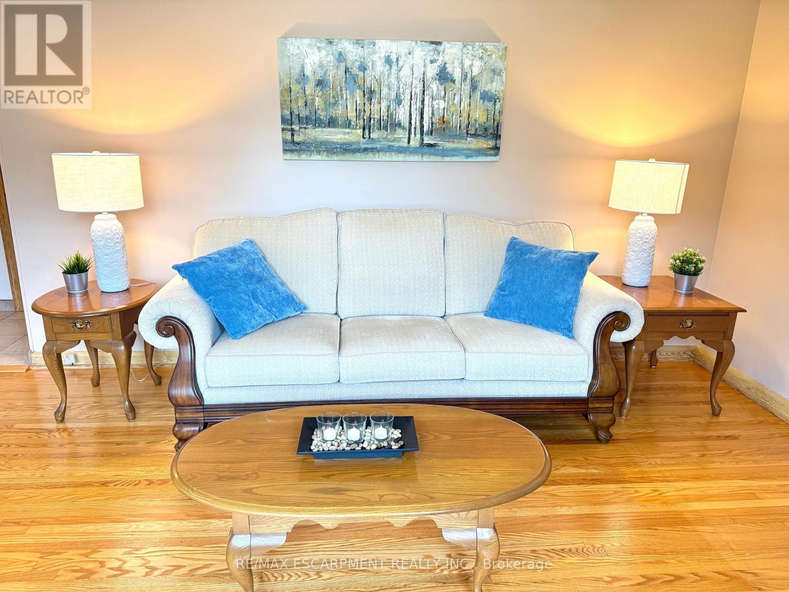 Photo 10 of 343 Hixon Road, Hamilton ON