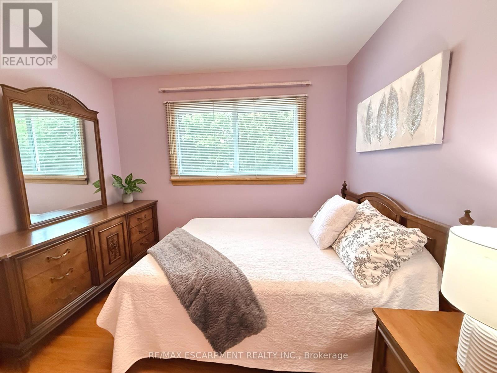 Photo 13 of 343 Hixon Road, Hamilton ON