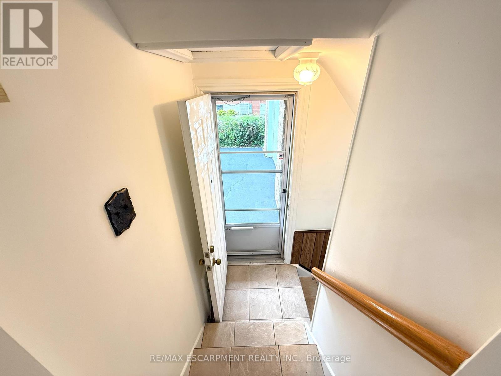 Photo 15 of 343 Hixon Road, Hamilton ON