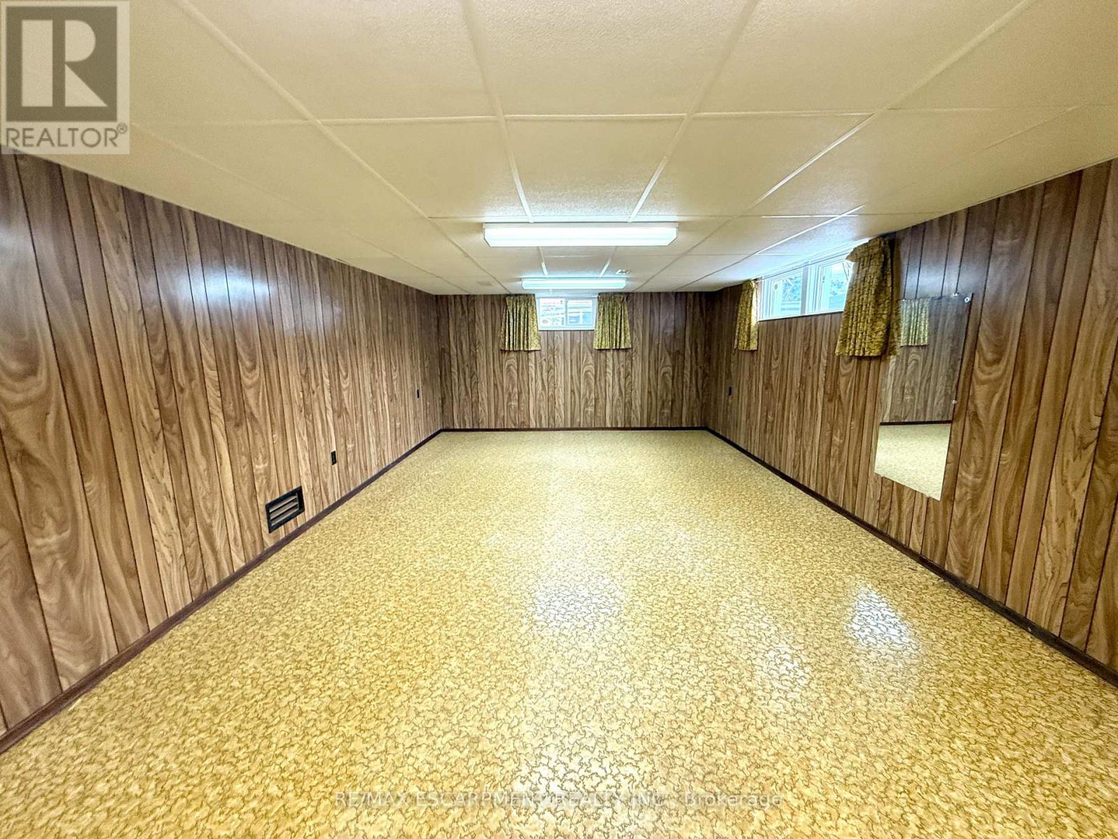Photo 17 of 343 Hixon Road, Hamilton ON