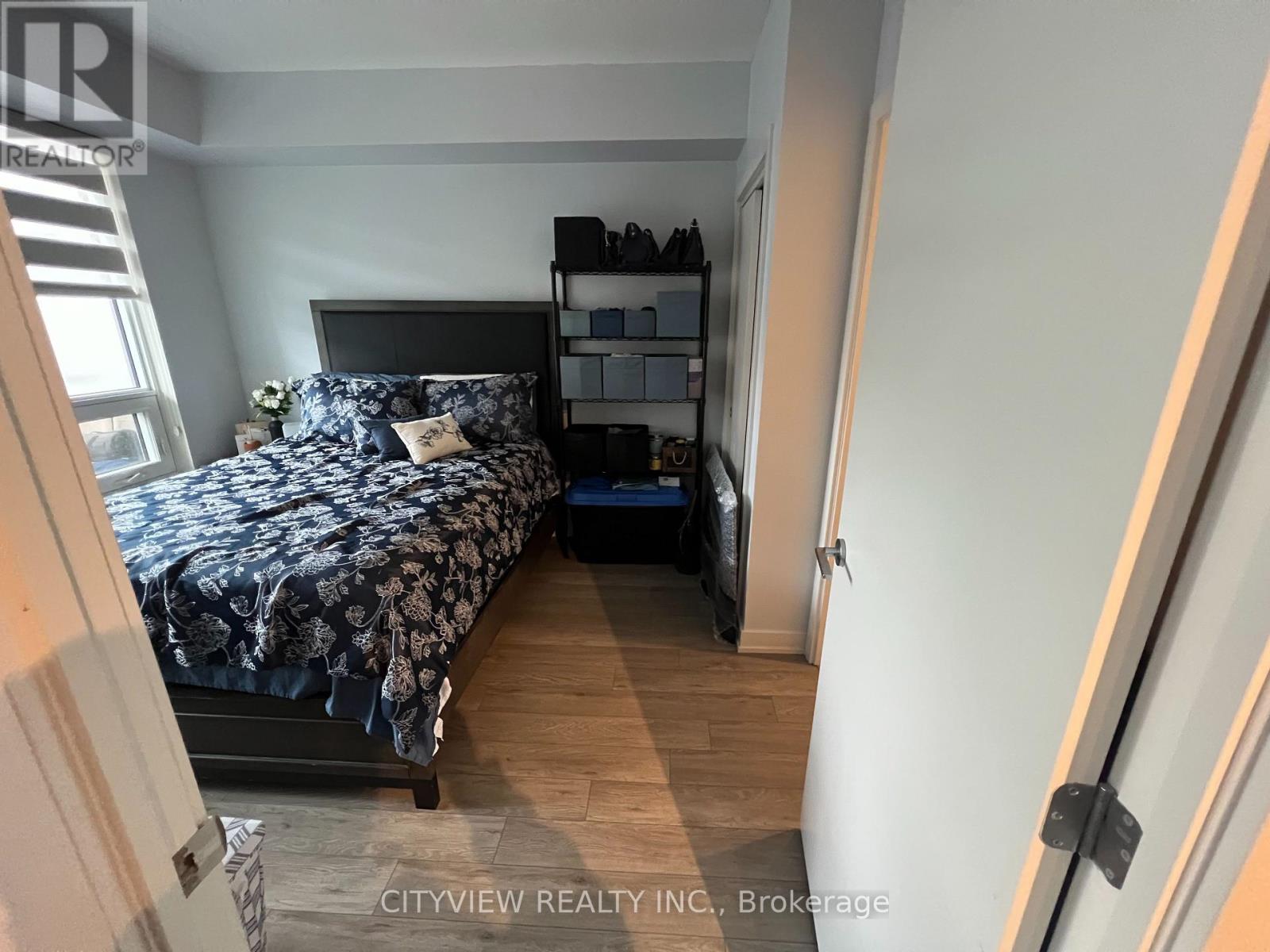 Photo 11 of 401 212 King William Street, Hamilton ON