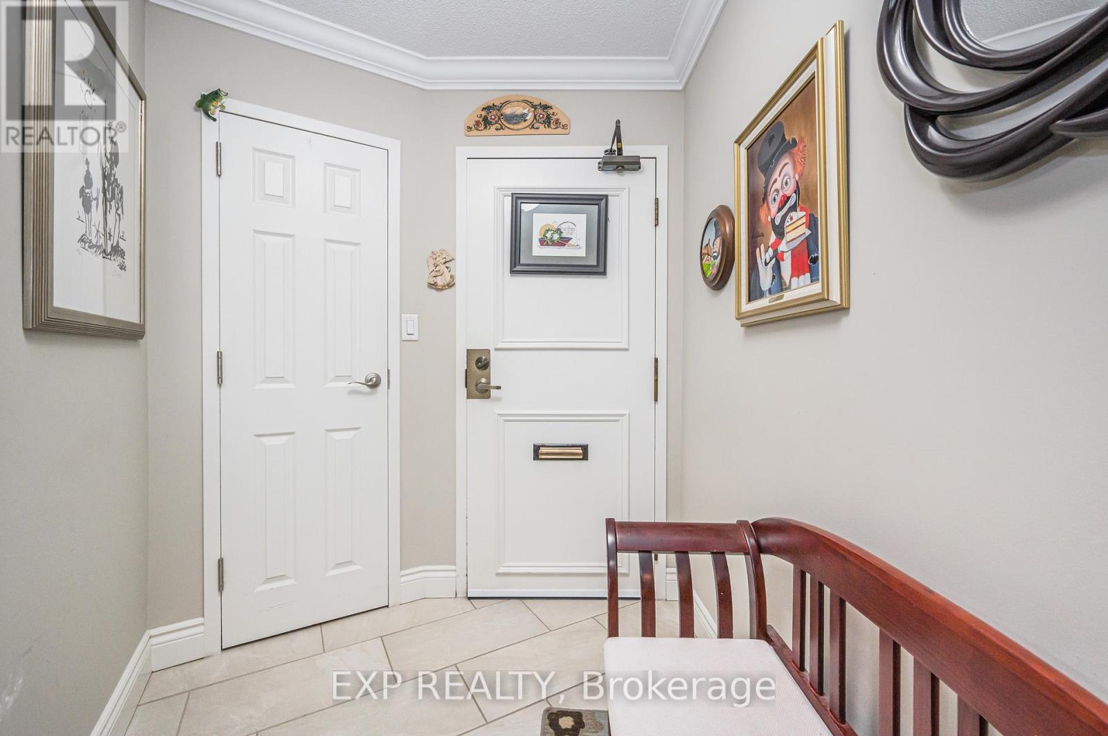 Photo 1 of 1106 250 Glenridge Drive S, Waterloo ON