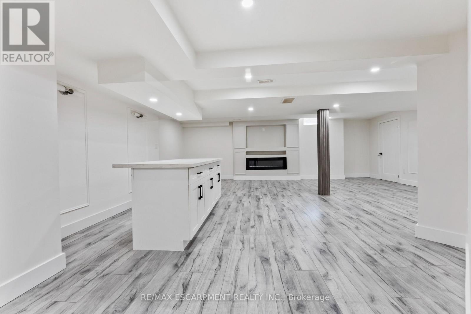 Photo 29 of 4 Mckibbon Avenue, Hamilton ON