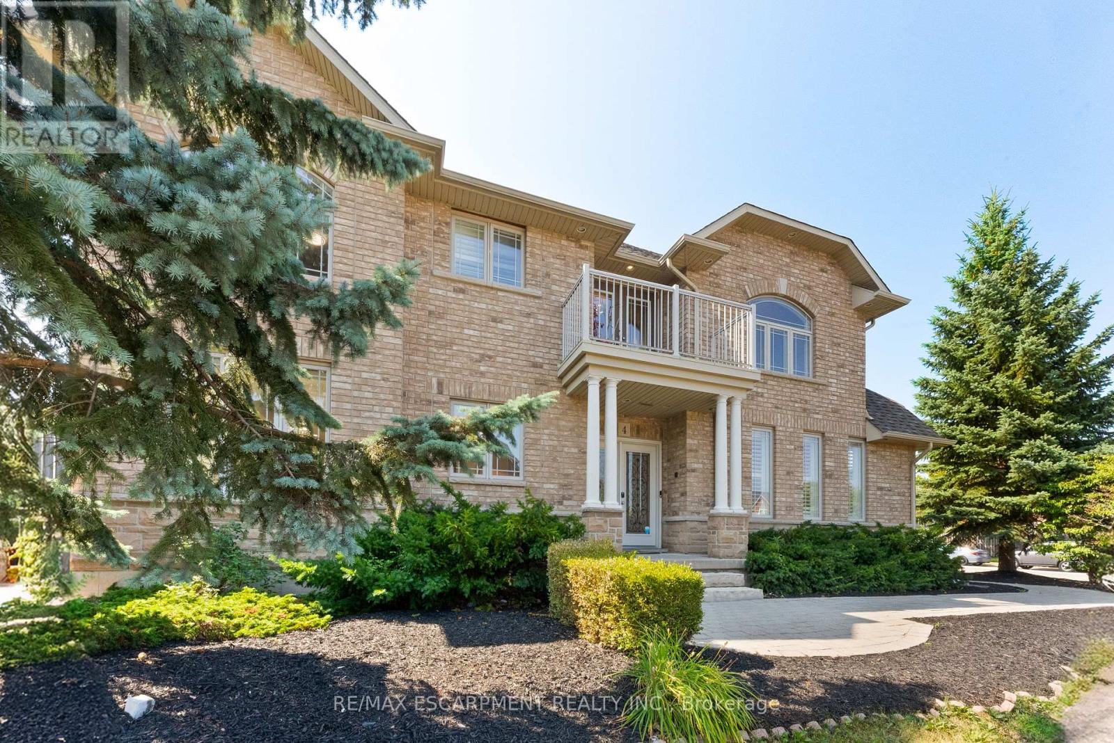 Photo 36 of 4 Mckibbon Avenue, Hamilton ON