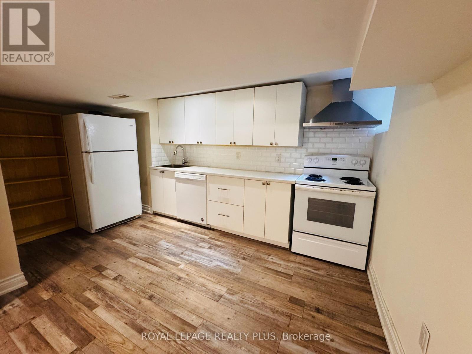 Photo 14 of Bsmt 90 Ontario Avenue, Hamilton ON