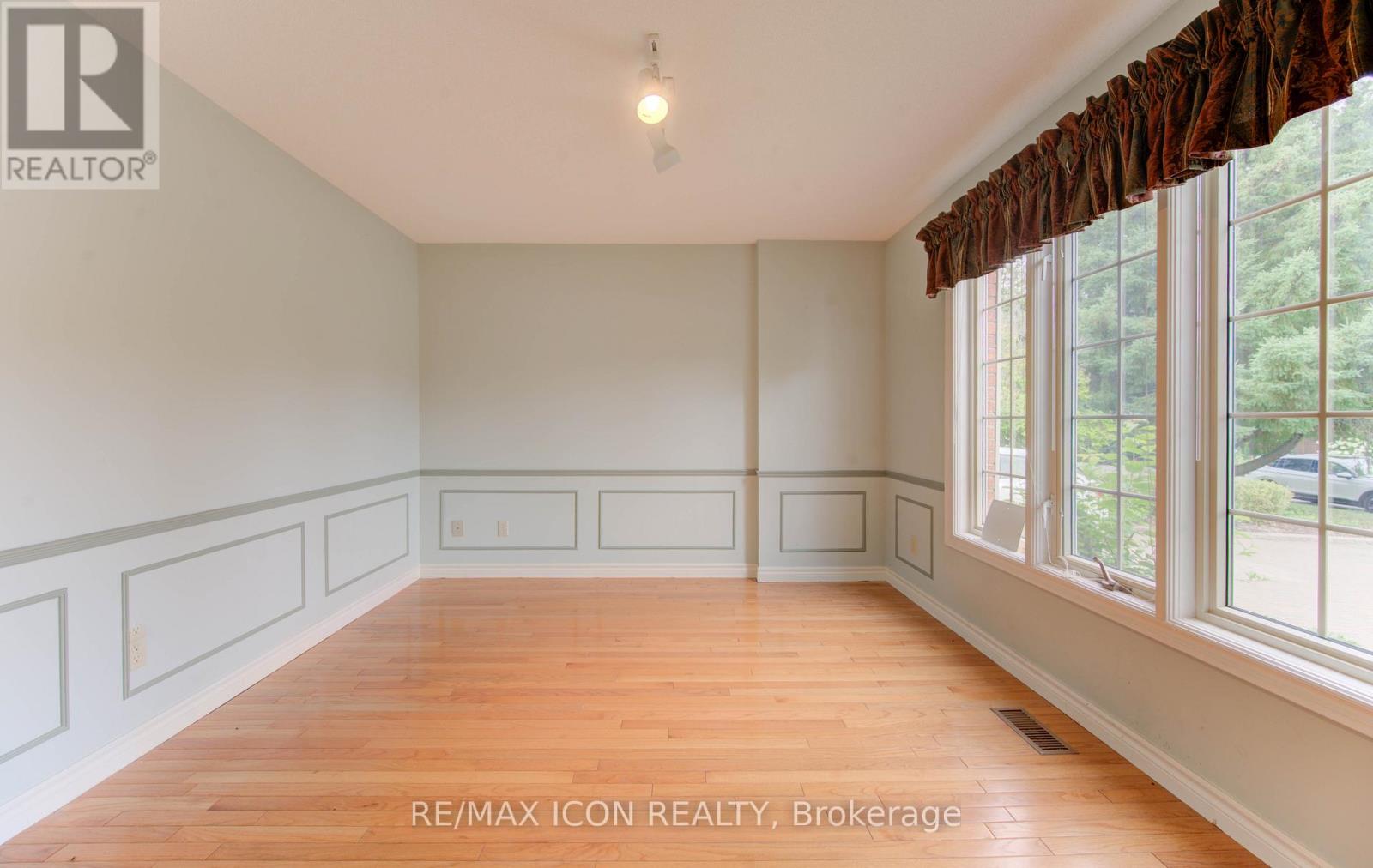 Photo 43 of 531 Sandbrooke Court, Waterloo ON