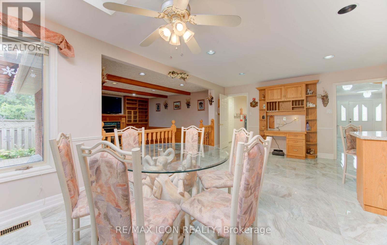 Photo 17 of 531 Sandbrooke Court, Waterloo ON