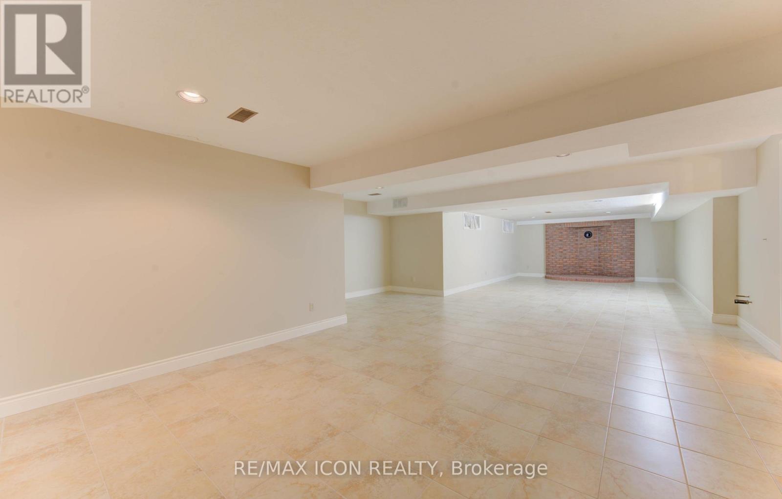 Photo 36 of 531 Sandbrooke Court, Waterloo ON