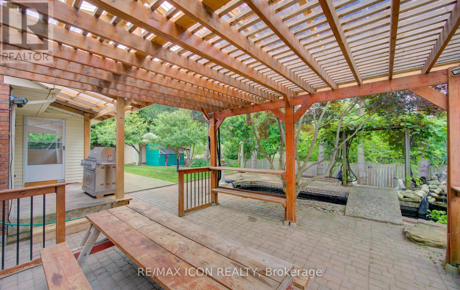 Photo 21 of 531 Sandbrooke Court, Waterloo ON