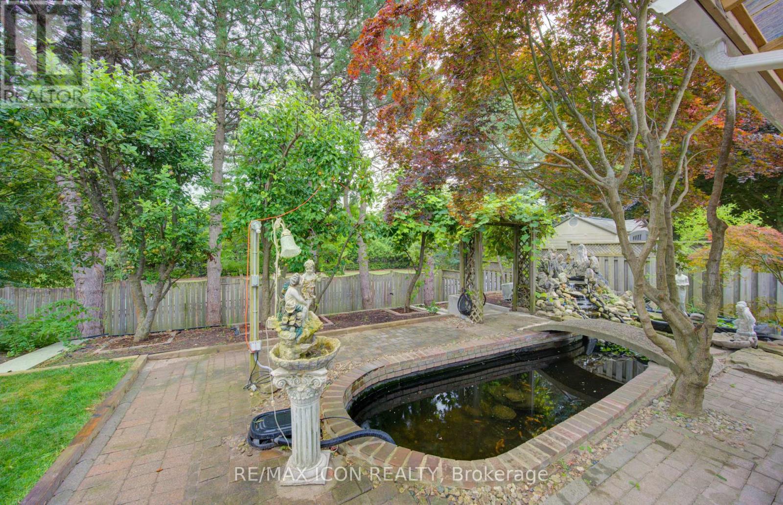 Photo 41 of 531 Sandbrooke Court, Waterloo ON