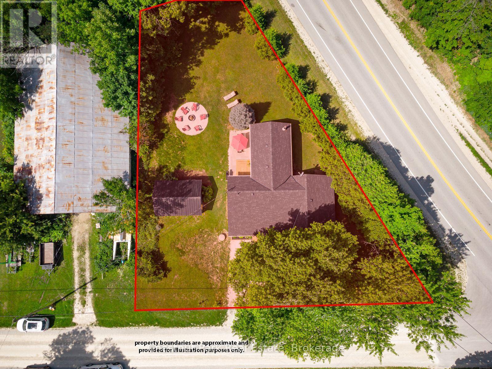 Photo 36 of 208 Redan Street, Grey Highlands ON