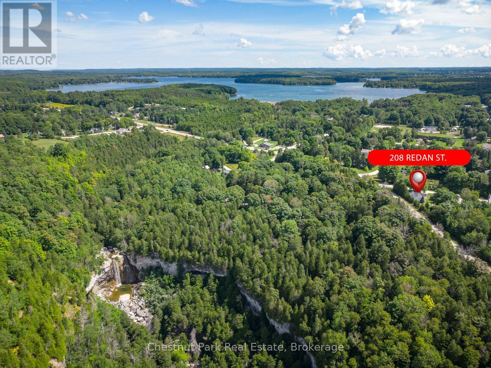 Photo 21 of 208 Redan Street, Grey Highlands ON