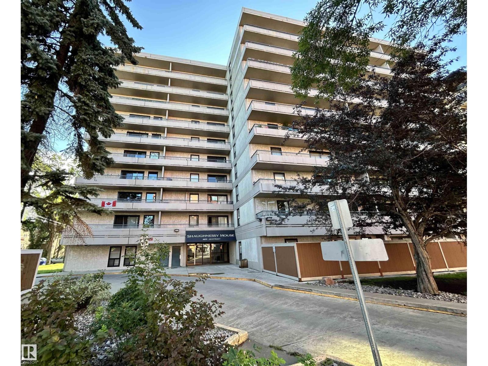 Photo 15 of 104 10175 114 St Nw, Edmonton AB