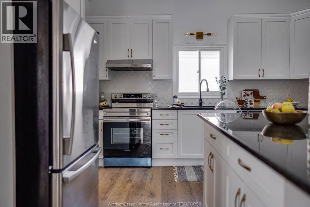 Photo 33 of 13028 Tecumseh Road East, Tecumseh ON