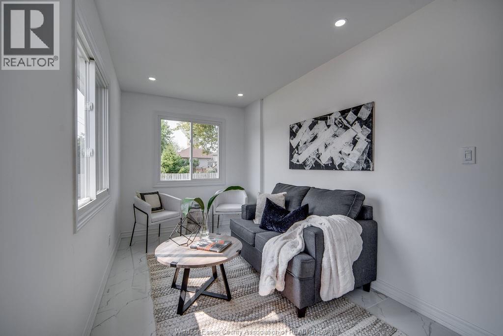 Photo 43 of 13028 Tecumseh Road East, Tecumseh ON