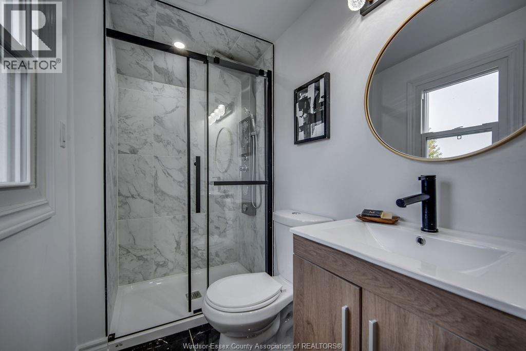 Photo 31 of 13028 Tecumseh Road East, Tecumseh ON