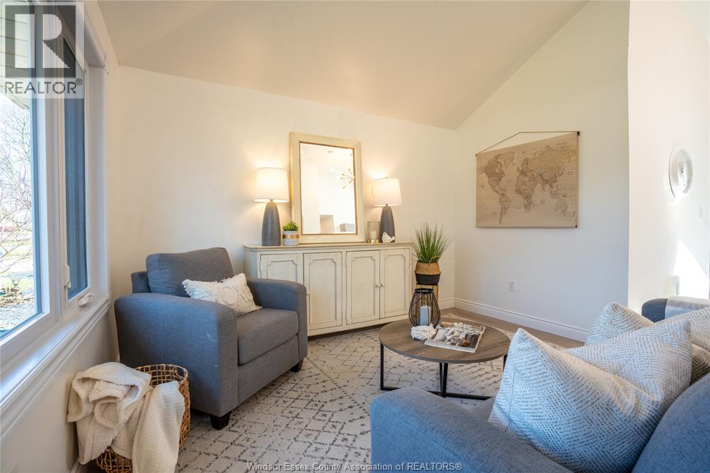 Photo 10 of 416 Indian Creek Road West, Chatham ON
