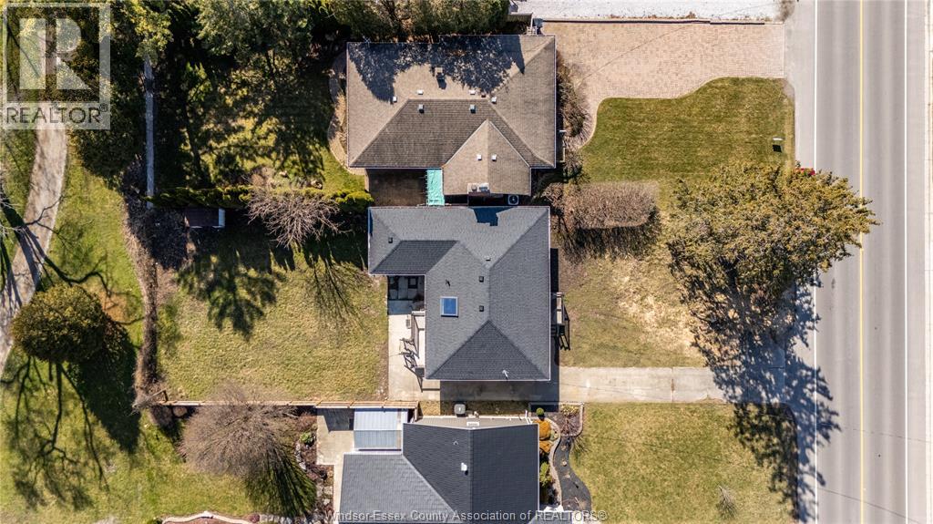 Photo 4 of 416 Indian Creek Road West, Chatham ON
