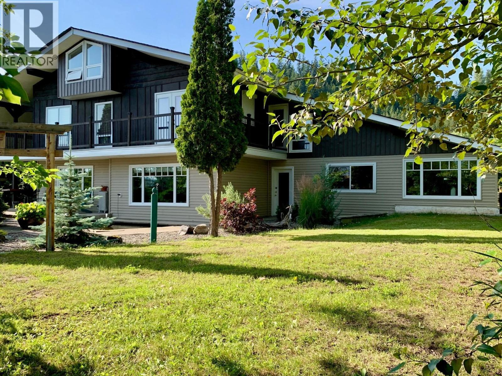 Photo 4 of 829 Pg Pulpmill Road, Prince George BC