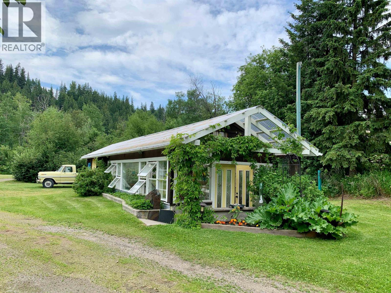 Photo 3 of 829 Pg Pulpmill Road, Prince George BC