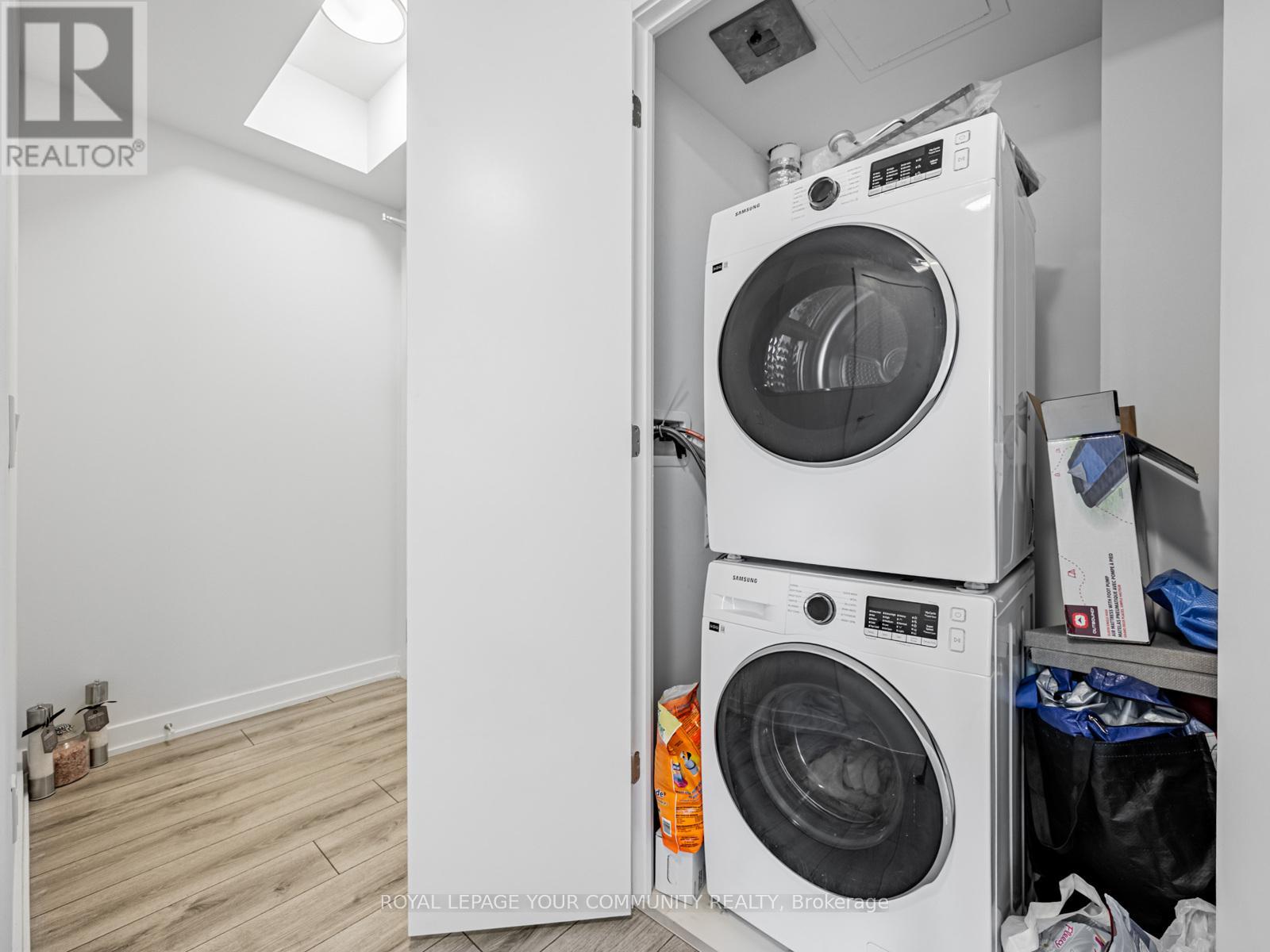 Photo 13 of 2301 15 Ellerslie Avenue, Toronto ON