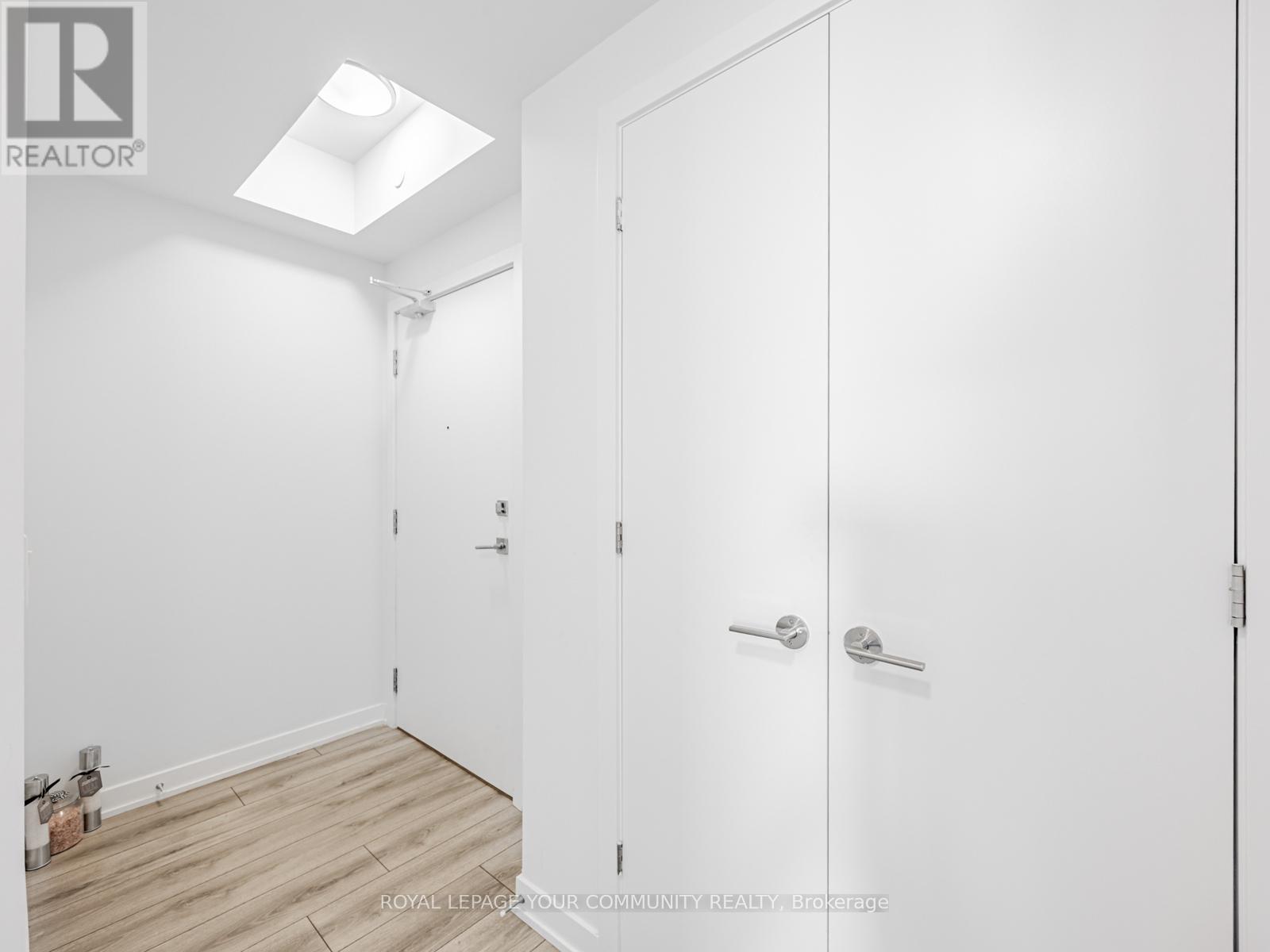 Photo 20 of 2301 15 Ellerslie Avenue, Toronto ON