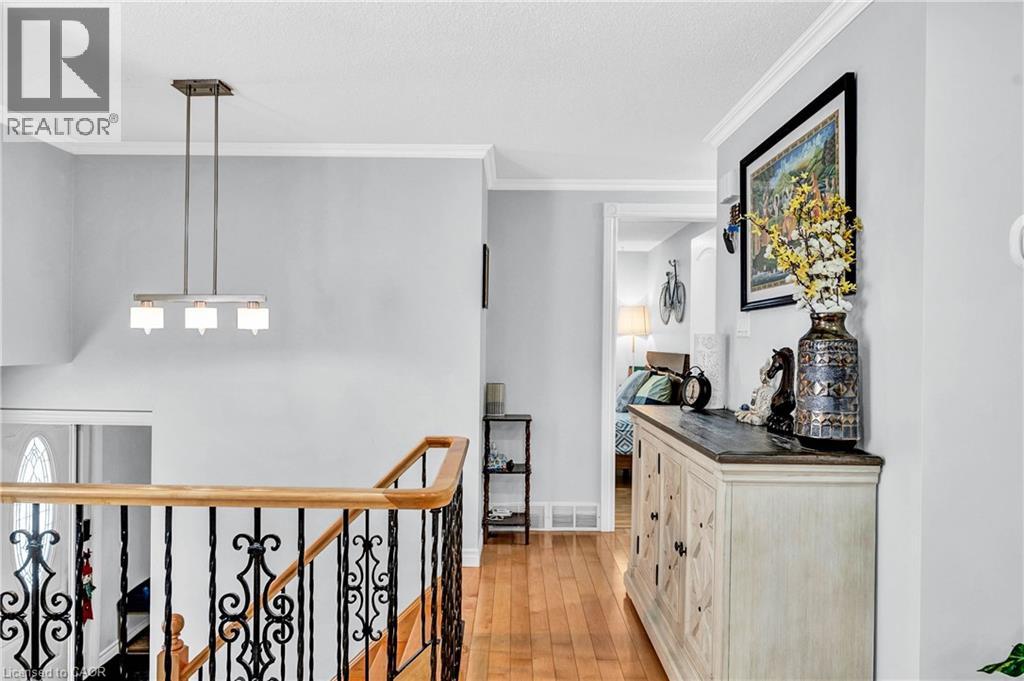 Photo 20 of 334 Sekura Street, Cambridge ON