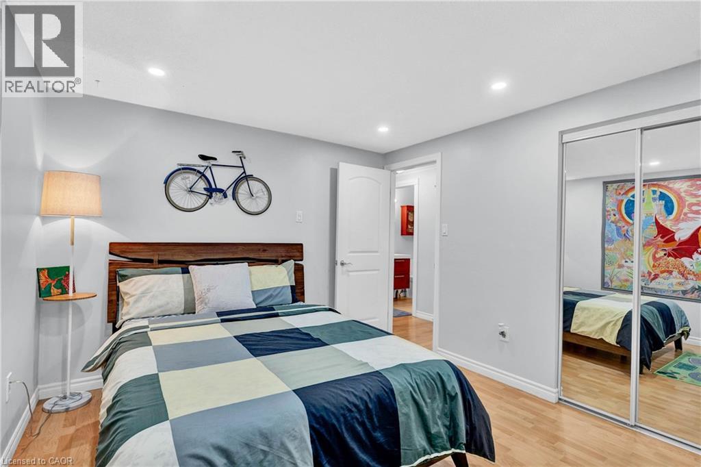 Photo 21 of 334 Sekura Street, Cambridge ON