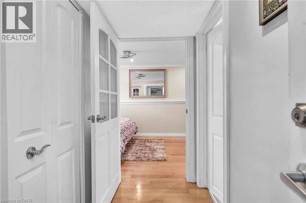 Photo 23 of 334 Sekura Street, Cambridge ON