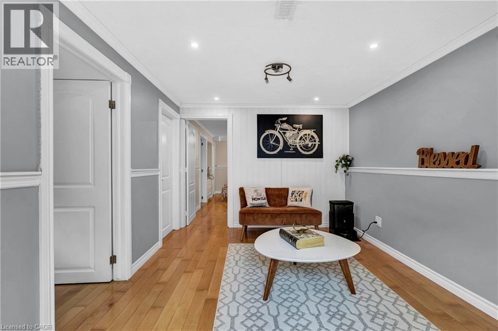 Photo 12 of 334 Sekura Street, Cambridge ON