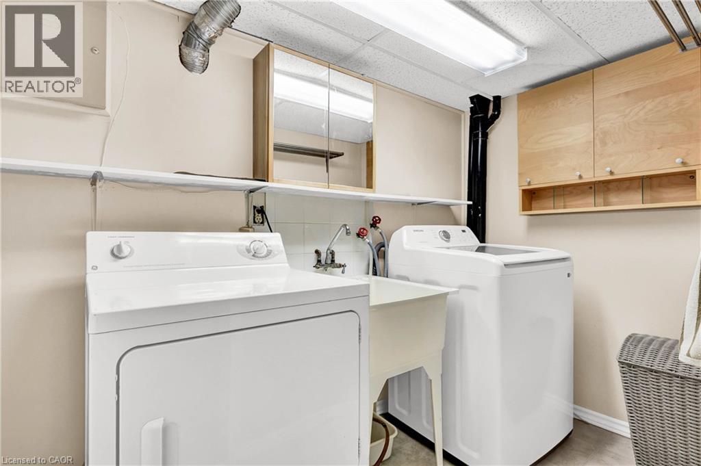 Photo 25 of 334 Sekura Street, Cambridge ON