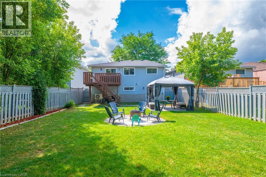 Photo 18 of 334 Sekura Street, Cambridge ON